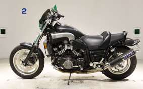 YAMAHA VMAX 2018