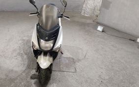 YAMAHA MAJESTY 125 SE27