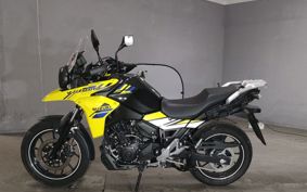 SUZUKI V STROM 250 DS12E