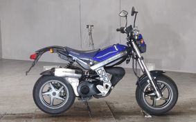 SUZUKI STREET MAGIC CF12A