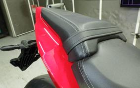 HONDA CBR650R E-Clutch 2025 RH17