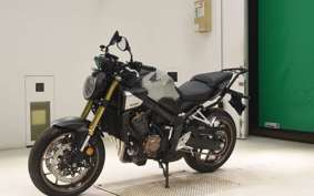 HONDA CB650R E-Clutch 2025 RH17