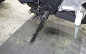 HONDA CB650R 2023 RH03