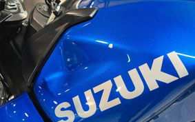SUZUKI GSR750ABS 2015 GR7NA