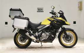 SUZUKI Vｽﾄﾛｰﾑ650XTA 2024 C733M