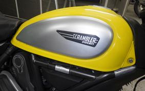 DUCATI SCRAMBLER ICON 2015