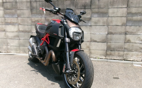 DUCATI DIAVEL CARBON 2014 ZDMG105JAEB