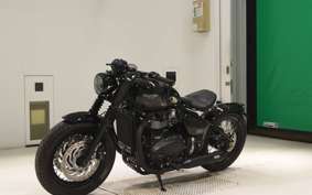 TRIUMPH BONNEVILLE BOBBER 2018