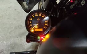 HARLEY XL883N 2017 LE2