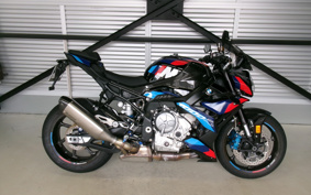 BMW M1000R 2024 0E81