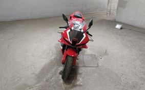 HONDA CBR600RR PC40