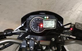 SUZUKI GSR750 C5112