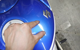 SUZUKI GSR250 2004