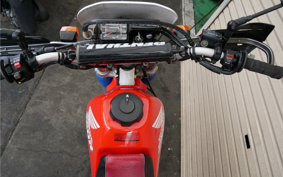 HONDA XLR250R MD22