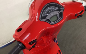 VESPA LX125 2023