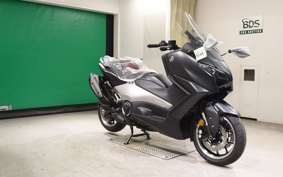 YAMAHA T-MAX 560 2026 SJ21J