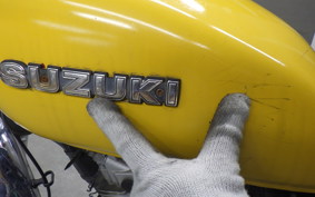 SUZUKI GN125 H 2015