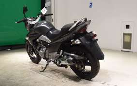 SUZUKI GSR250 2025