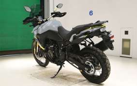 SUZUKI Vｽﾄﾛｰﾑ800DE EM1BA