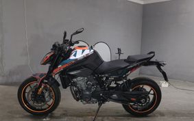 KTM 890 DUKE TU940