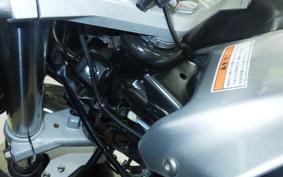 SUZUKI GSR250S