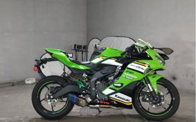 KAWASAKI  NINJA ZX-4RR ZX400P