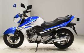 SUZUKI GSR250
