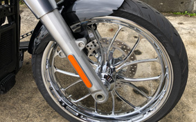 HARLEY FLFBS 2018 YGK