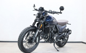 YAMAHA XSR900 2023 RN80J