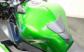 KAWASAKI NINJA H2 SX SE 2018 ZXT02A