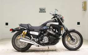 YAMAHA VMAX 2002