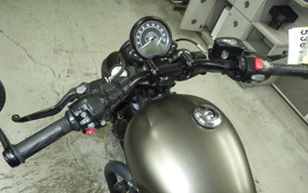 TRIUMPH BONNEVILLE BOBBER 2020