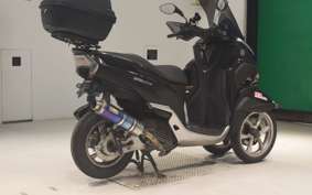YAMAHA TRICITY 125 SE82J