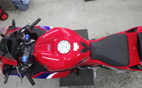 HONDA CBR600RR 2025
