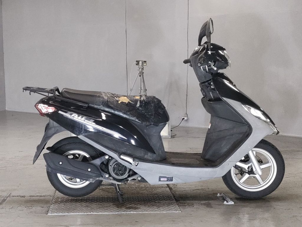 Фото Suzuki ADDRESS V125 с японского аукциона