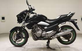 SUZUKI GSR250