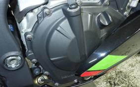 KAWASAKI ZX-25R 2005 ZX250E