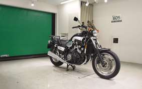 YAMAHA VMAX 2018