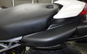 DUCATI HYPERMOTARD 796 2011