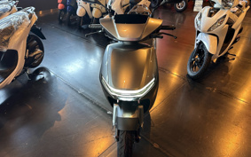 HONDA CUV e: EF18