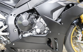 HONDA CBR1000RR-R FB SP 2023 SC82