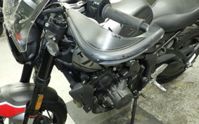 TRIUMPH TRIDENT 660 2021