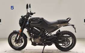 HUSQVARNA SVARTPILEN 125 2020