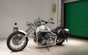 YAMAHA DRAGSTAR 400 2004