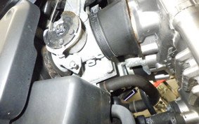 SUZUKI GSR250 2012