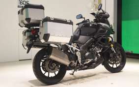 SUZUKI Vｽﾄﾛｰﾑ1000XTA 2014 VU51A