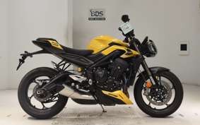 TRIUMPH STREET TRIPLE RS 2023