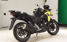 SUZUKI Vｽﾄﾛｰﾑ250A 1999