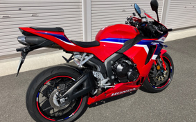 HONDA CBR600RR ABS 2024 PC40