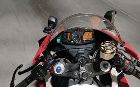 HONDA CBR600RR PC40